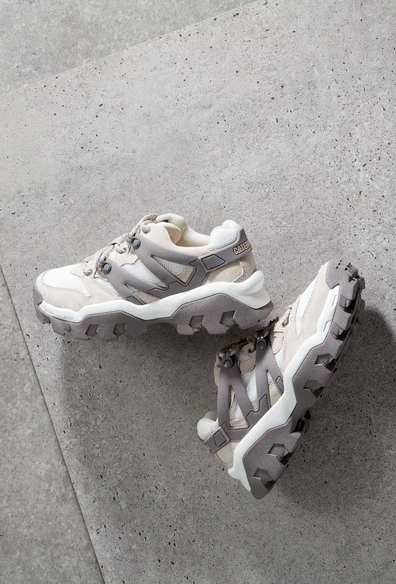 fashot-accessory-mens-grey-white-sneakers-nov25