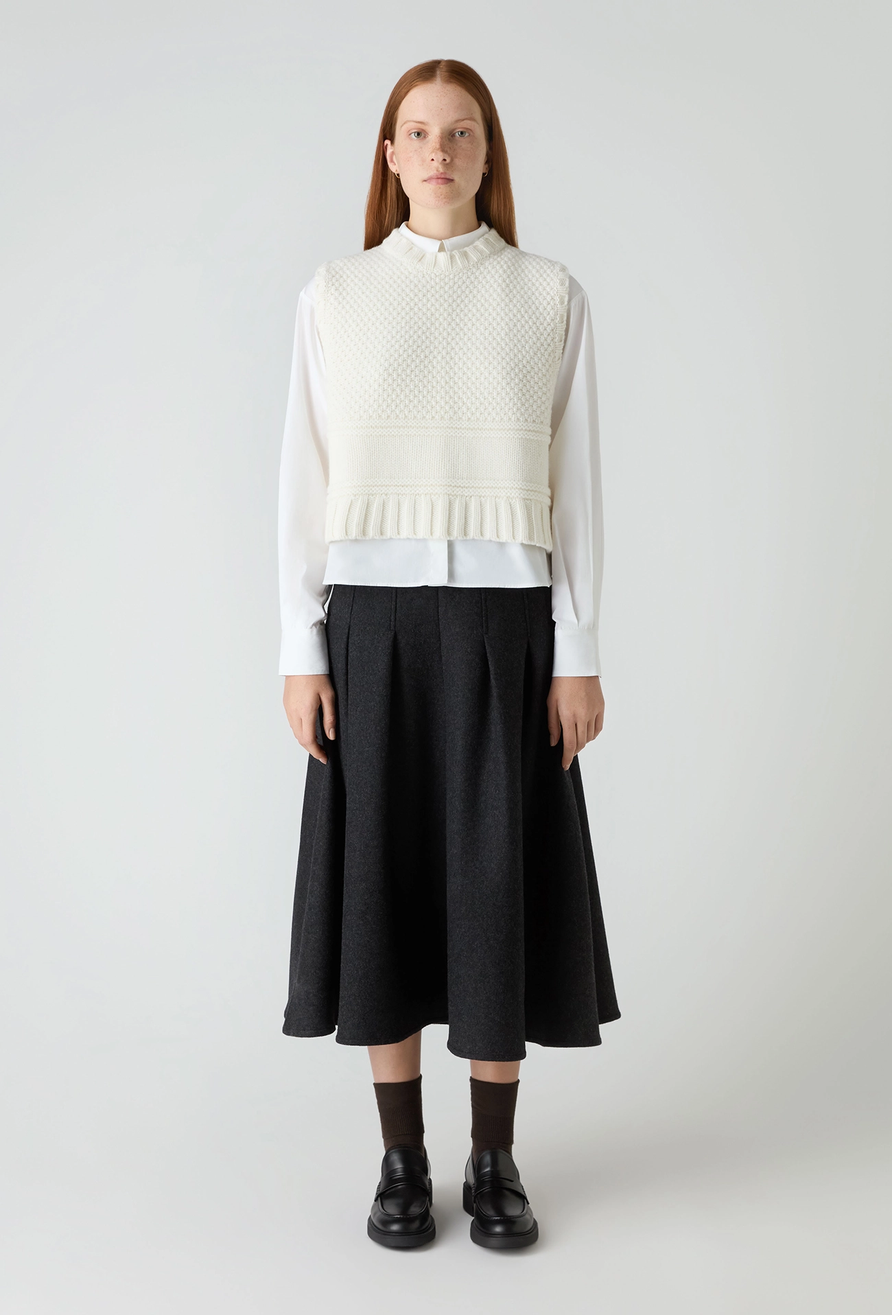 fashot-lookbook-model-cream-vest-black-skirt-nov25