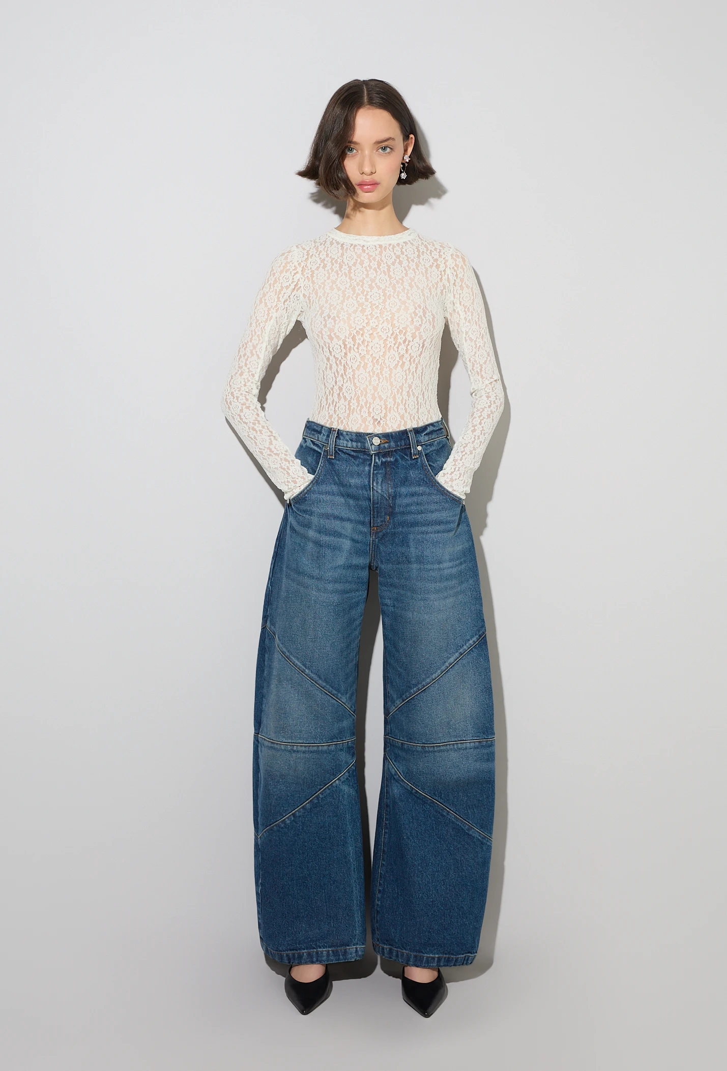 fashot-lookbook-model-white-top-denim-jeans-nov25