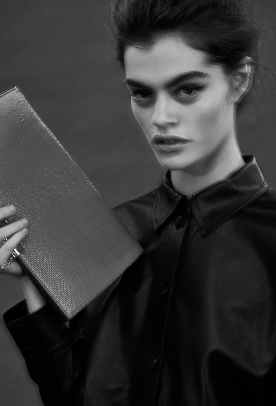 fashot-photo-blurred-bw-model-leather-shirt-nov25